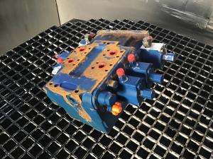 Liebherr Bloque de válvulas